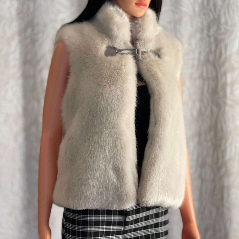 Vintage 90s White Faux‎ Fur Vest Satin Lined Winter Glam Gilet Toggle Closure L